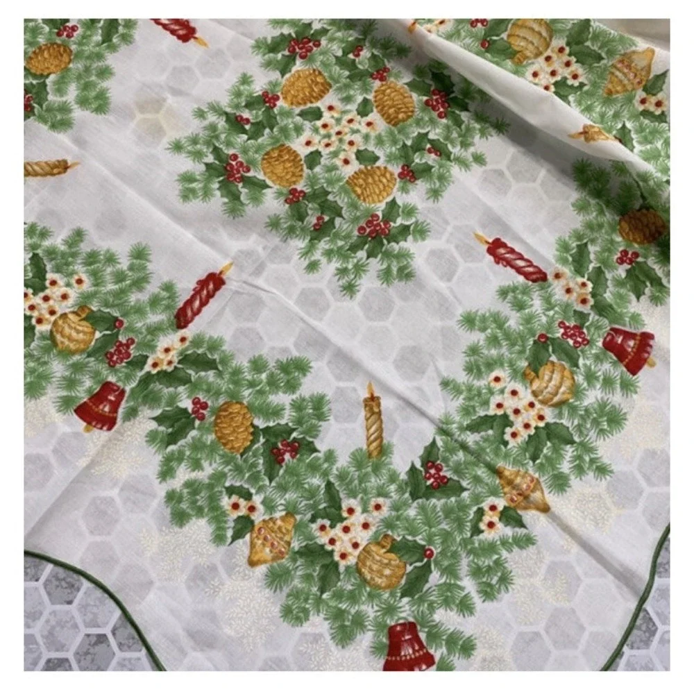 The Sovereign Collection Christmas Table Cloth Aleluia 33x33 Style 3150